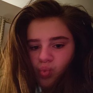 Meet your Posher, Katelyn